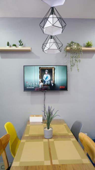 The Fika Room Near Mnl Airport - Scandi Studio Unit With Fast Wi-Fi & Netflix - Read Full Property Desc Before Booking Manila Exterior photo