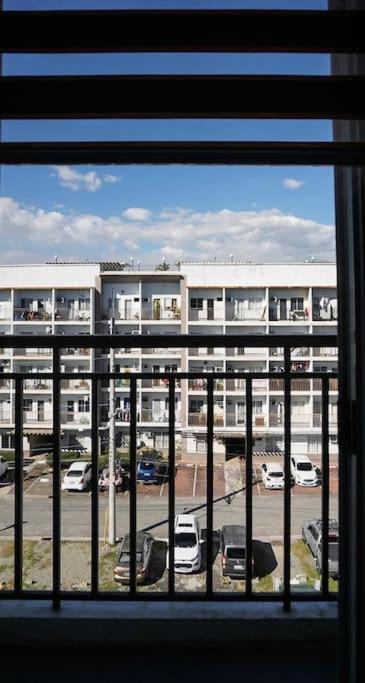 The Fika Room Near Mnl Airport - Scandi Studio Unit With Fast Wi-Fi & Netflix - Read Full Property Desc Before Booking Manila Exterior photo